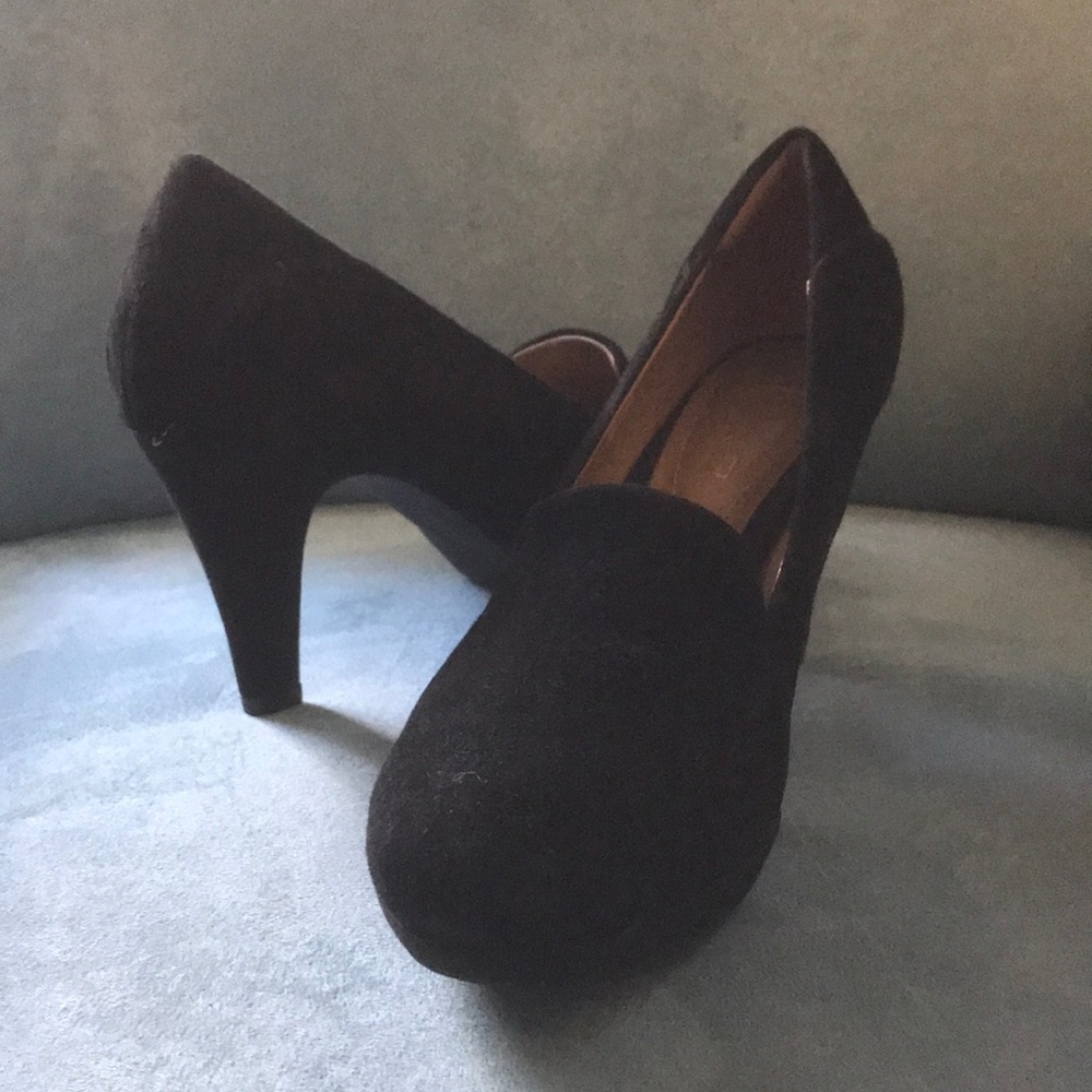 Clarks black suede heels